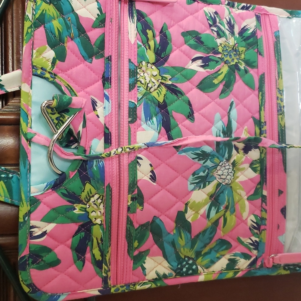 Vera Bradley Bathroom - Picture 2 of 7